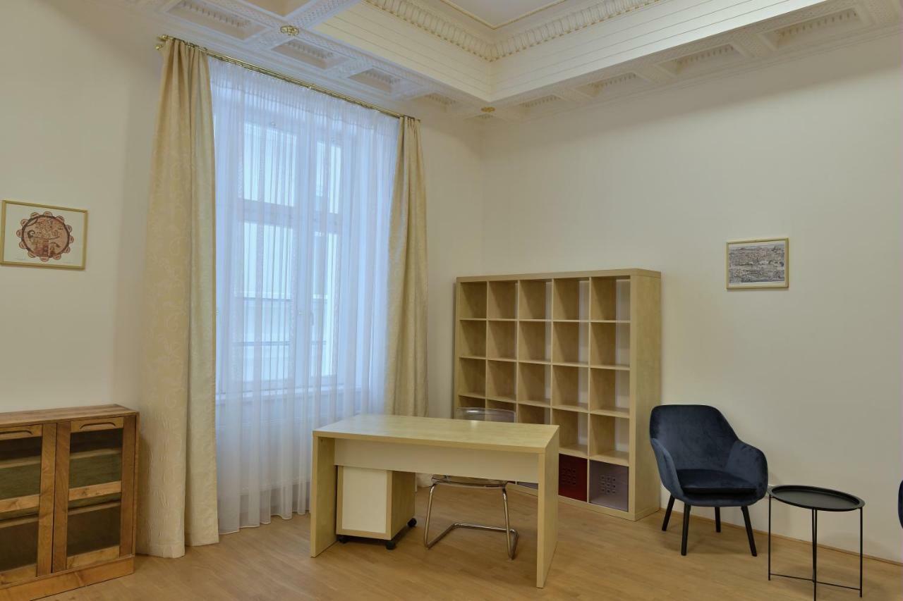 Kolonada Luxury 2 Bedroom Apartment With Balcony Mariánské Lázně Esterno foto