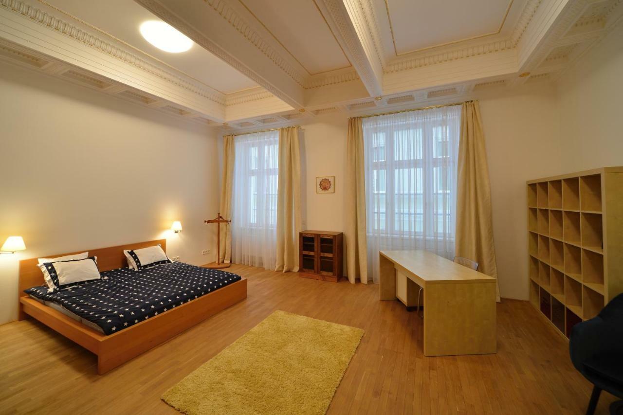 Kolonada Luxury 2 Bedroom Apartment With Balcony Mariánské Lázně Esterno foto